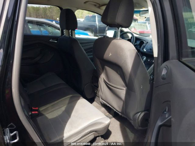 1FMCU0G74FUB77863 Ford ESCAPE SE