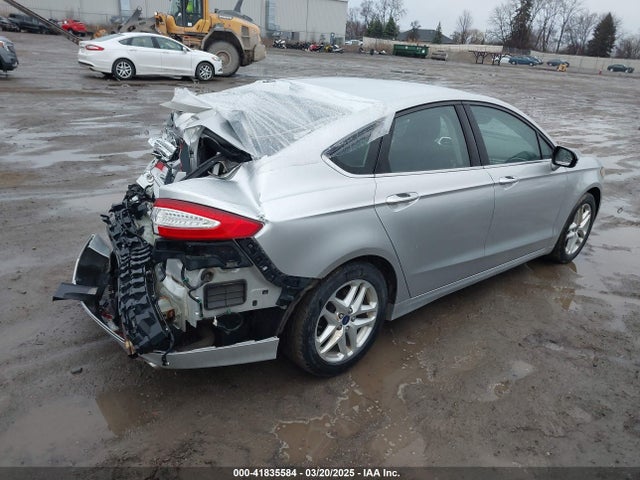 1FA6P0H76G5112392 Ford FUSION SE