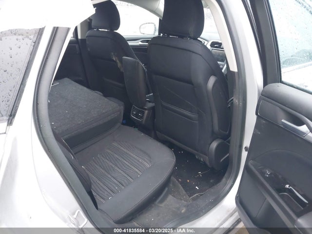 1FA6P0H76G5112392 Ford FUSION SE