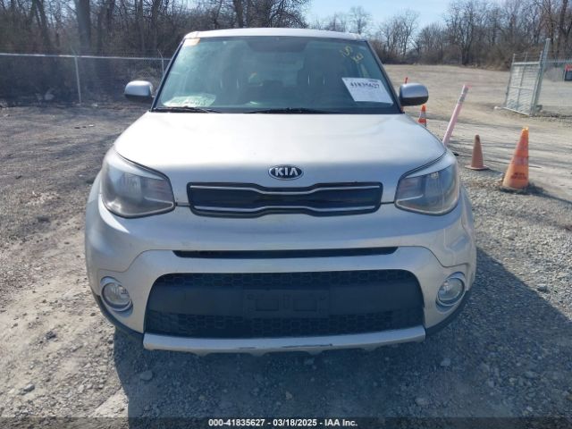 KNDJP3A55J7576218 KIA SOUL +