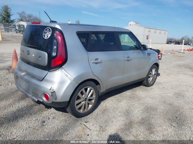 KNDJP3A55J7576218 KIA SOUL +