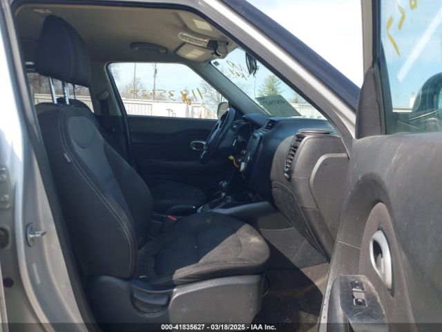 KNDJP3A55J7576218 KIA SOUL +