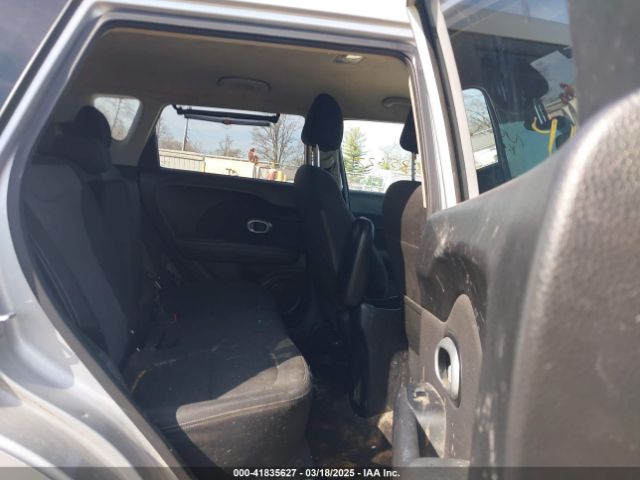 KNDJP3A55J7576218 KIA SOUL +