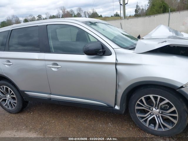 JA4AD2A32JJ002416 Mitsubishi Outlander Es