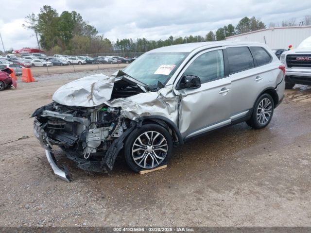 JA4AD2A32JJ002416 Mitsubishi Outlander Es