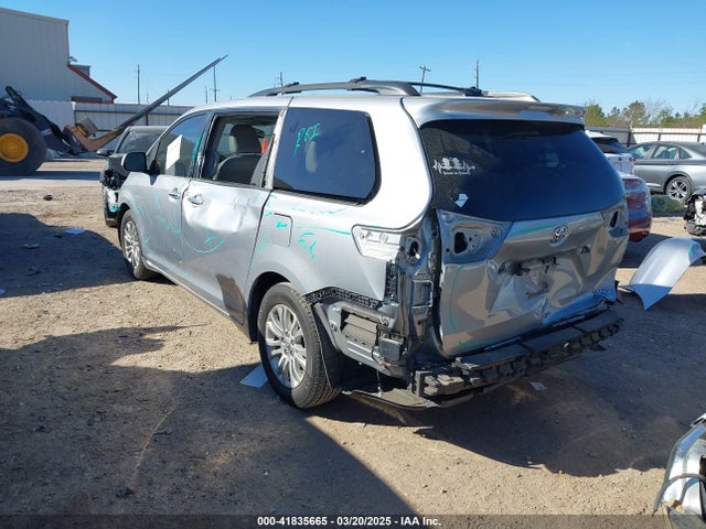 5TDYK3DC7ES447903 Toyota Sienna Xle V6 8 Passenger