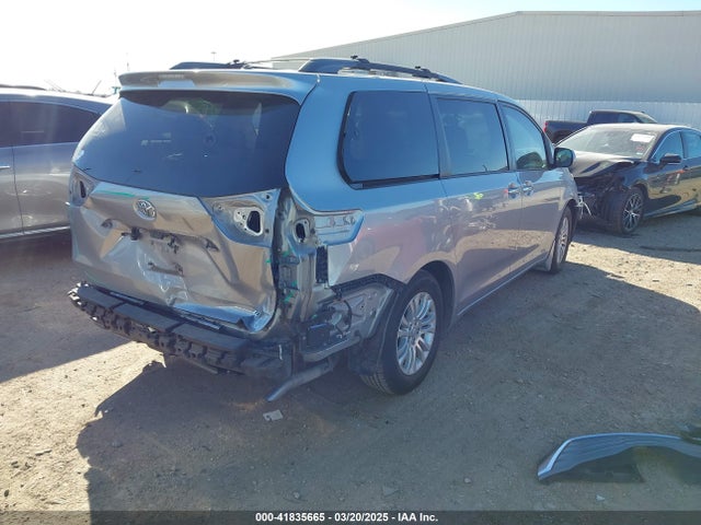 5TDYK3DC7ES447903 Toyota Sienna Xle V6 8 Passenger