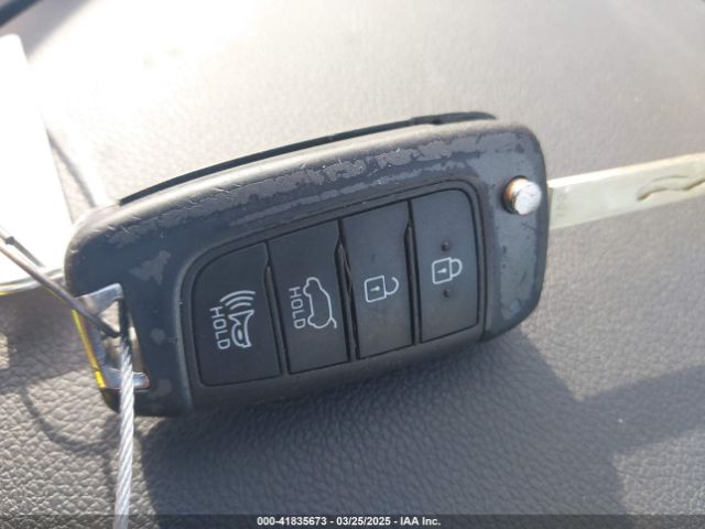 KM8K12AA4MU642367 Hyundai Kona Se
