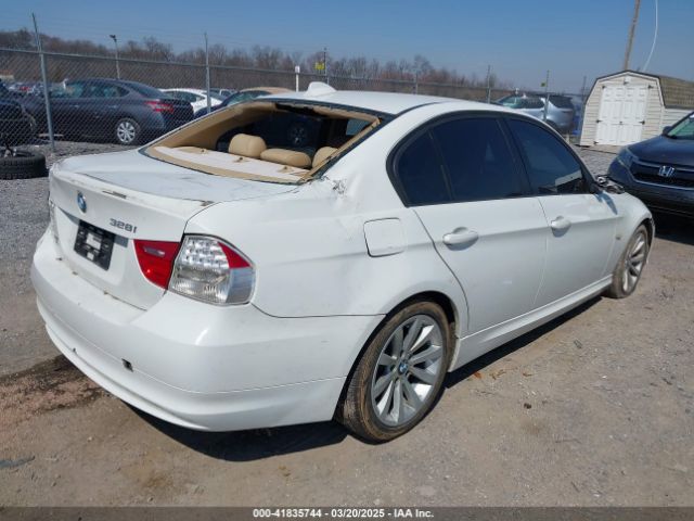 2011 BMW 328I WBAPH7G5XBNM56334 Photo 3