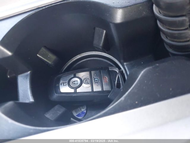 2021 FORD EXPLORER 1FMSK8FH2MGB84414 Photo 10