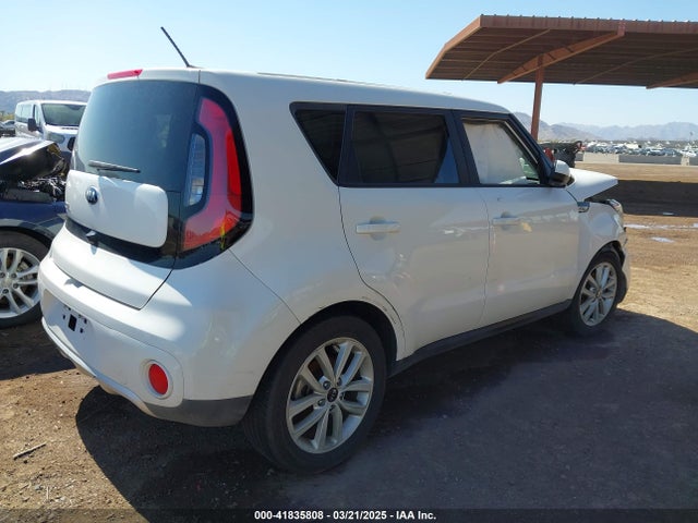 KIA SOUL + 2017 KNDJP3A56H7415368 Image 4