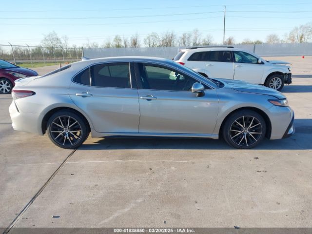 4T1T11AK3MU431765 Toyota CAMRY SE