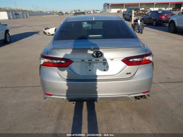 4T1T11AK3MU431765 Toyota CAMRY SE