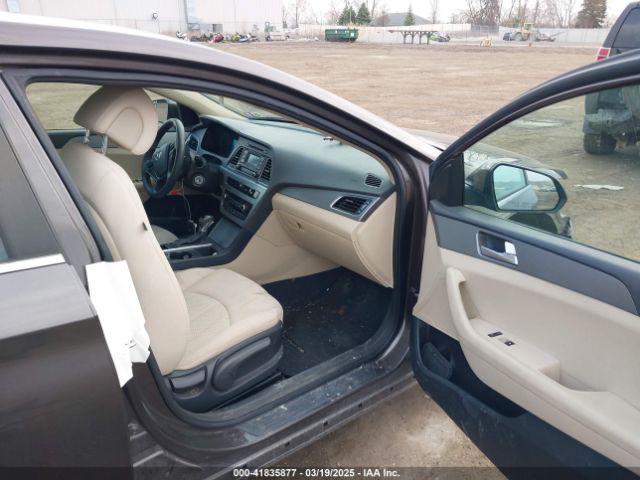 5NPE24AF4FH204726 Hyundai SONATA SE