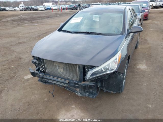 5NPE24AF4FH204726 Hyundai SONATA SE