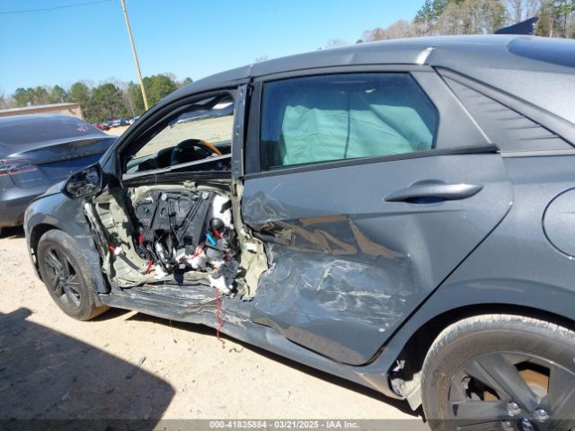 KMHLM4AJ0PU071388 Hyundai Elantra Hybrid Blue