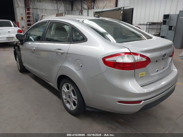 Ford FIESTA SE 2015 3FADP4BJXFM133631 Image 3