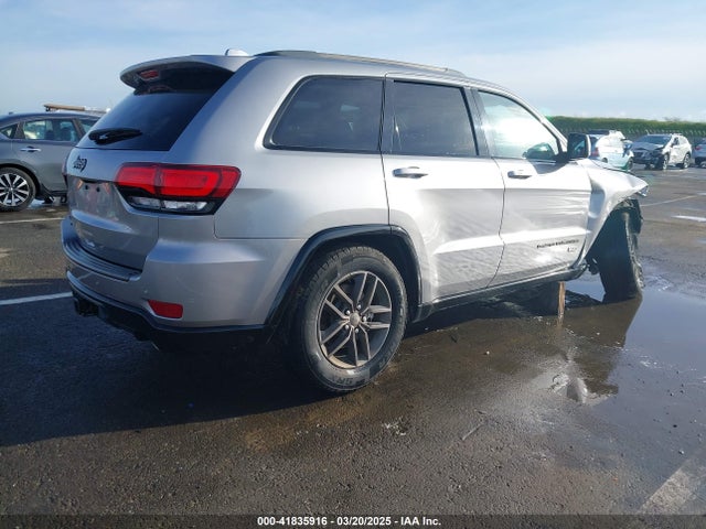 1C4RJFBM3GC358077 Jeep Grand Cherokee Limited 75th Anniversary