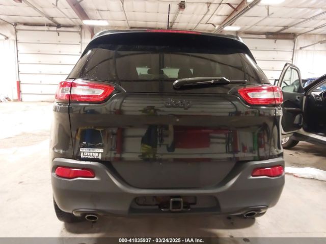 1C4PJMCS2EW291380 Jeep Cherokee Altitude
