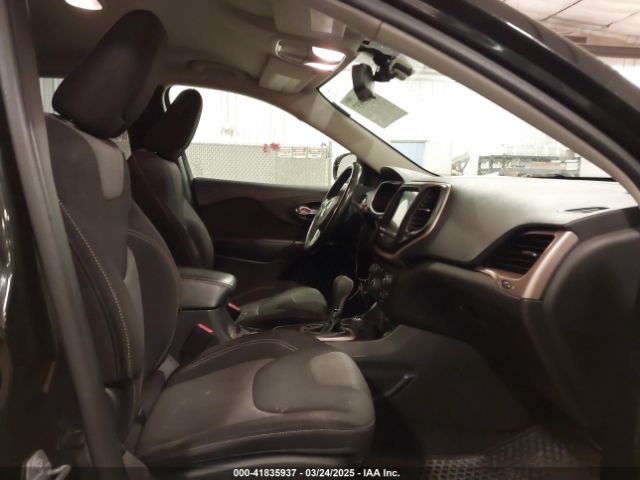 1C4PJMCS2EW291380 Jeep Cherokee Altitude