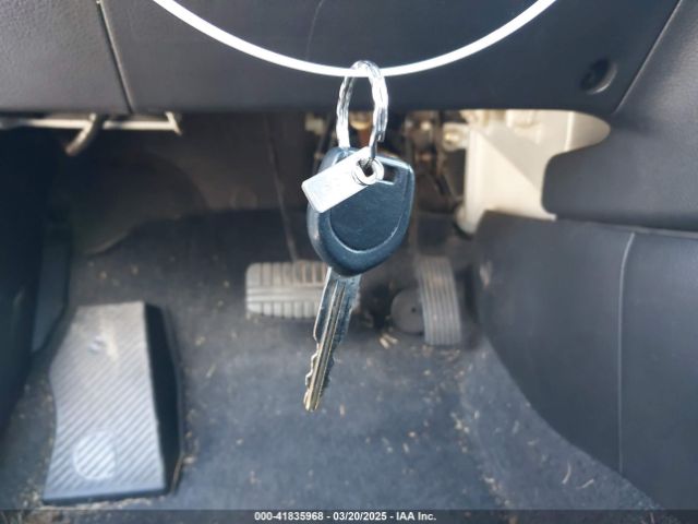 2005 MITSUBISHI OUTLANDER JA4LX41F55U004879 Photo 10