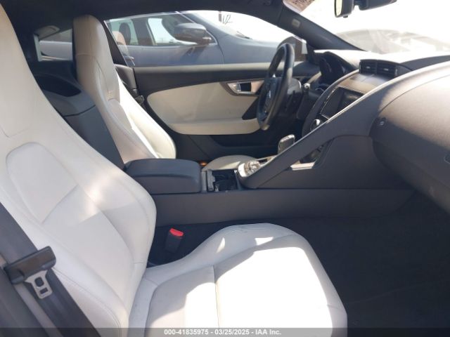 SAJWA6ATXG8K29429 Jaguar F-Type