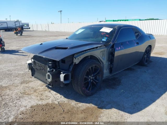 2C3CDZAG6JH310690 Dodge Challenger Sxt