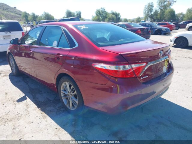 4T1BF1FK2HU701564 Toyota CAMRY SE