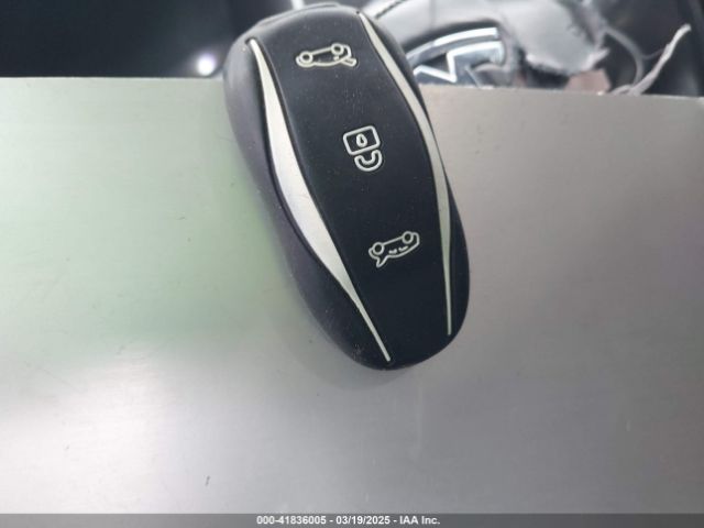 2016 TESLA MODEL S 5YJSA1E4XGF171681 Photo 10