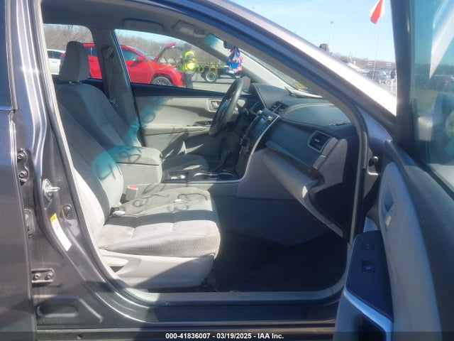 4T1BF1FK5HU338970 Toyota CAMRY LE