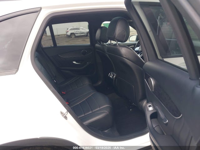 W1N0G8EBXNV390709 Mercedes-Benz Glc 300 4matic Suv