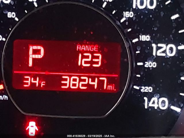 KNDJX3A54E7015143 KIA Soul !
