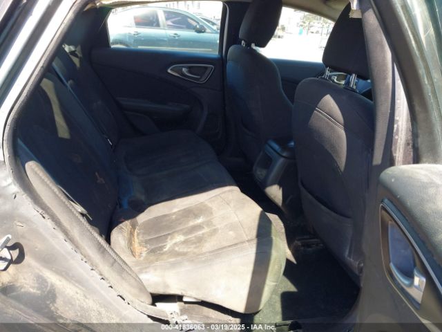 1C3CCCAB9GN171174 Chrysler 200 Limited