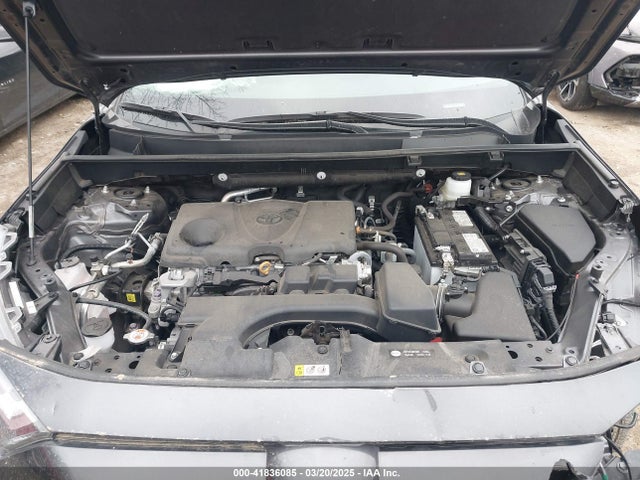 2T3P1RFV7RW442253 Toyota Rav4 Xle
