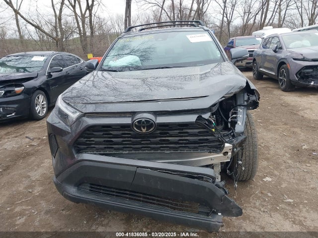 2T3P1RFV7RW442253 Toyota Rav4 Xle