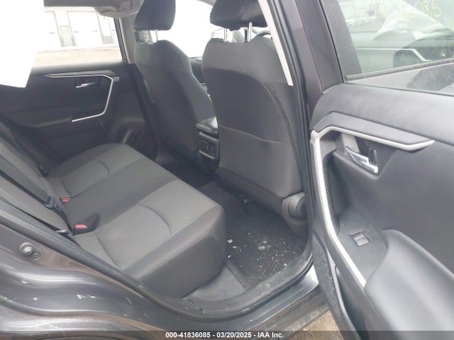 2T3P1RFV7RW442253 Toyota Rav4 Xle