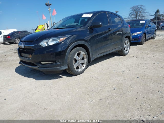 3CZRU6H35HM703772 Honda HR-V LX