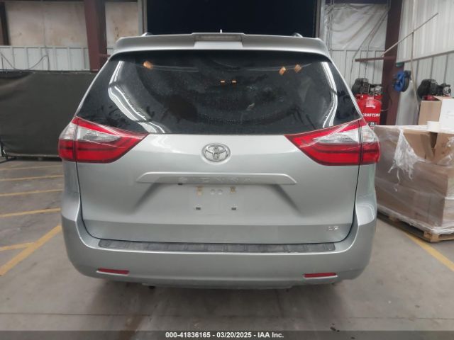 5TDKZ3DC2LS065051 Toyota SIENNA LE