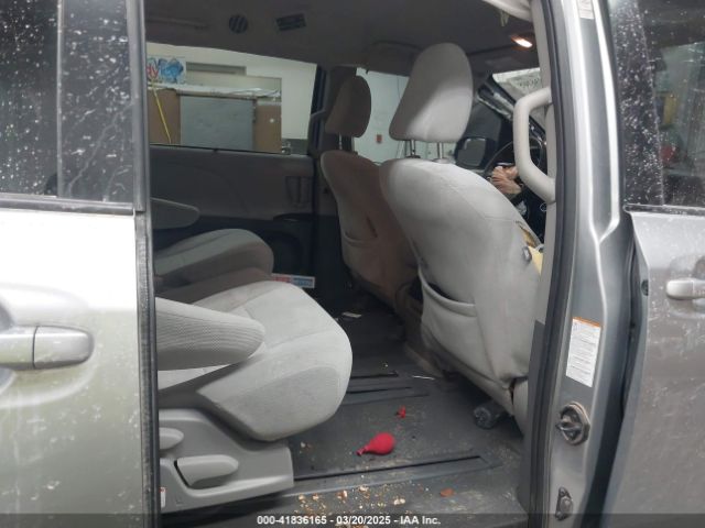 5TDKZ3DC2LS065051 Toyota SIENNA LE