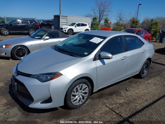 2T1BURHE8HC894476 Toyota COROLLA LE
