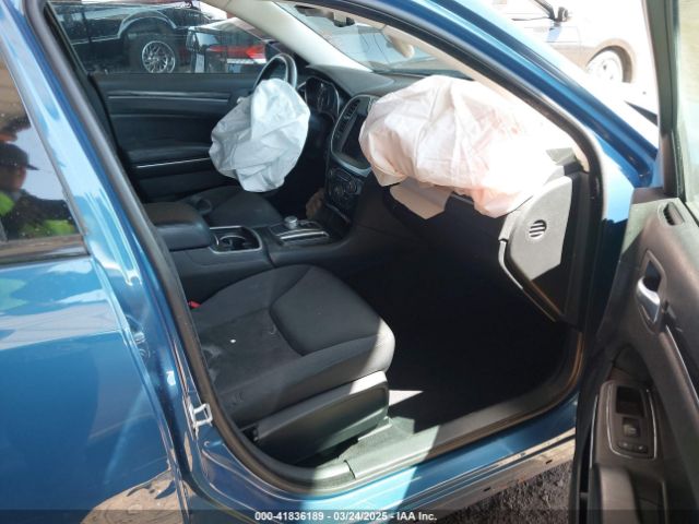 2020 CHRYSLER 300 2C3CCAAG0LH239333 Photo 4