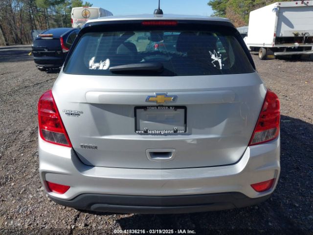 3GNCJKSB0HL287916 Chevrolet TRAX LS