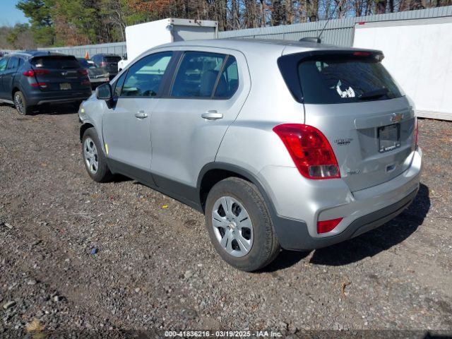 3GNCJKSB0HL287916 Chevrolet TRAX LS