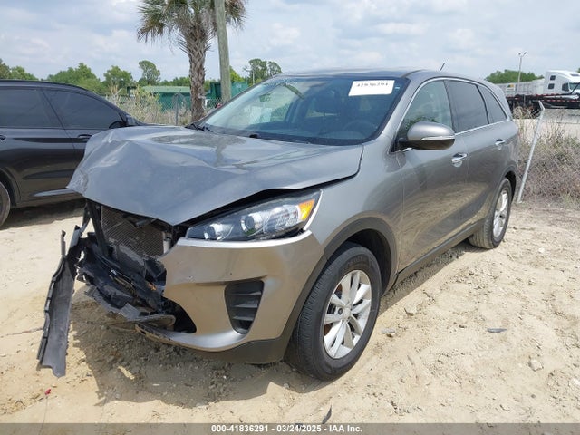 5XYPG4A56KG467903 KIA Sorento 3.3l Lx