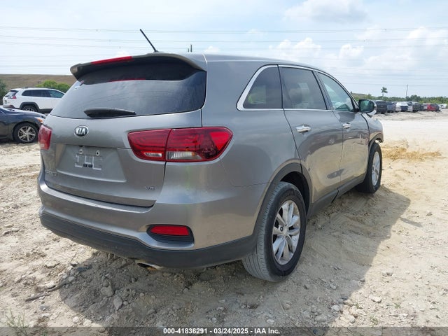5XYPG4A56KG467903 KIA Sorento 3.3l Lx