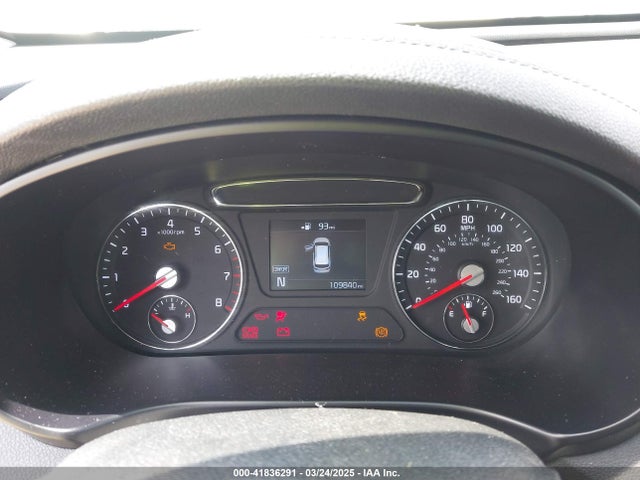 5XYPG4A56KG467903 KIA Sorento 3.3l Lx
