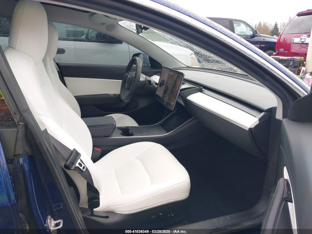 2019 TESLA MODEL 3 5YJ3E1EB8KF512950 Photo 4