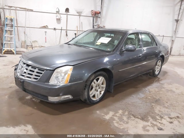 2010 CADILLAC DTS 1G6KD5EY7AU125289 Photo 1