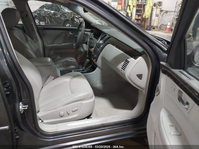 2010 CADILLAC DTS 1G6KD5EY7AU125289 Photo 4