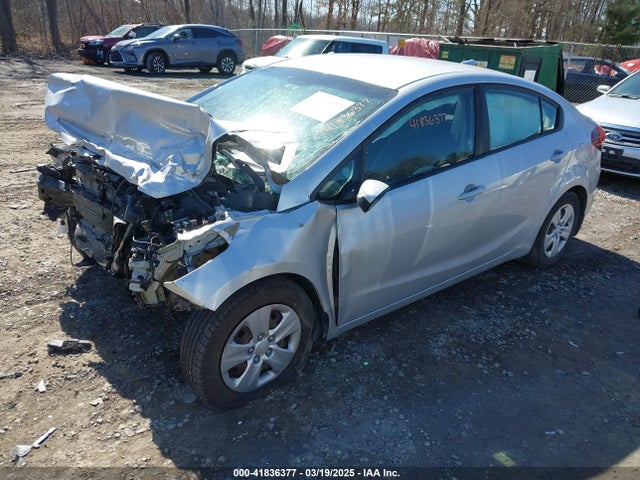 3KPFL4A76JE248895 KIA FORTE LX